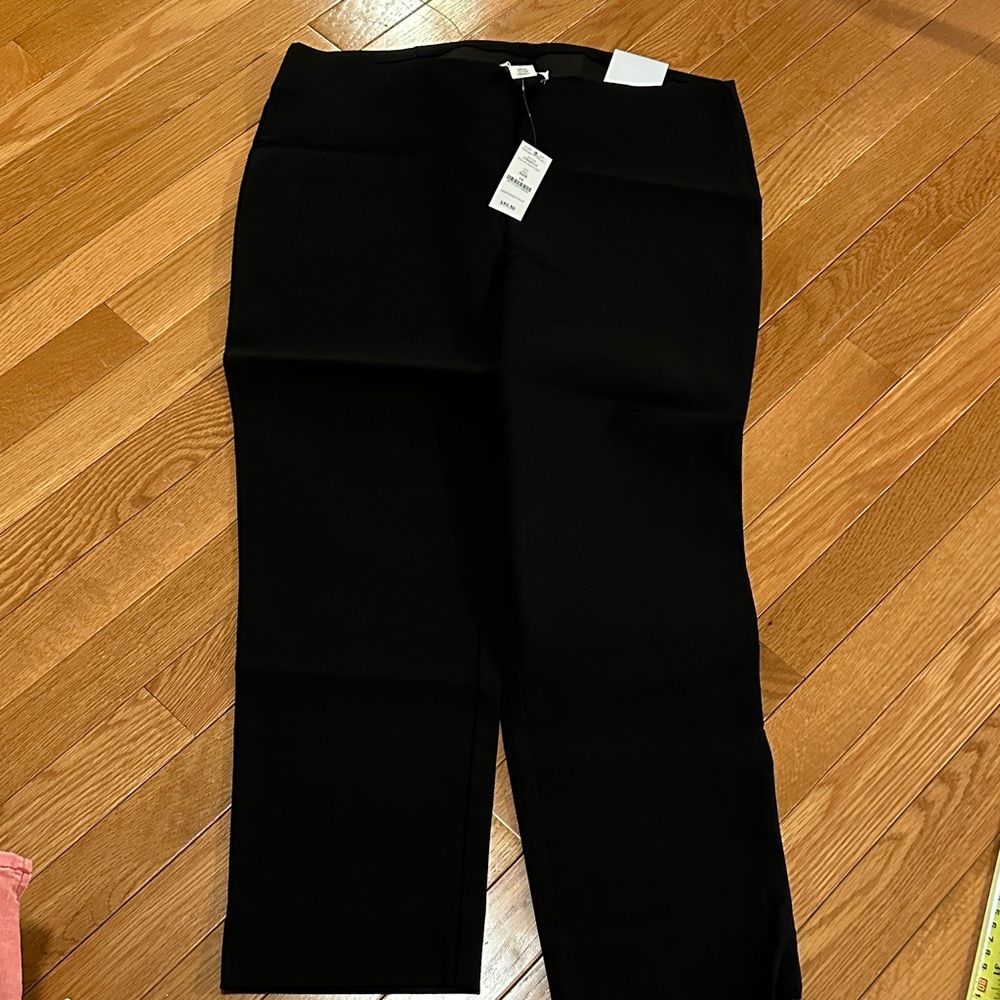 WHBM Black elastic crop Pants